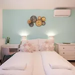 Happy River Apartment 2